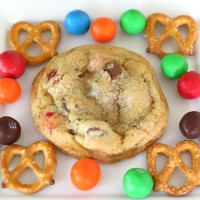 pretzel M&M cookie