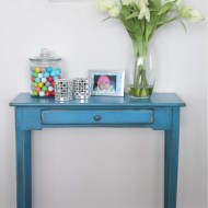 blue-console-table