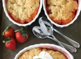 strawberry-rhubarb-cobbler1