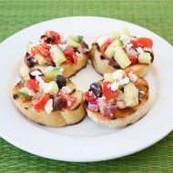 greek-salad-bruschetta2