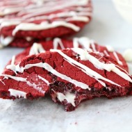 red-velvet-cheesecake-cookies