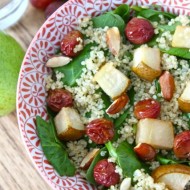 spinach-quinoa-salad-with-roasted-grapes-pears-and-almonds