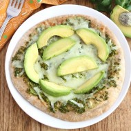 avocado-pita-pizza-with-cilantro-sauce2