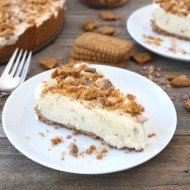Biscoff Toffee Ice Cream Cake | Two Peas & Their Pod #recipe