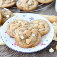 Banana Pudding Cookies | www.twopeasandtheirpod.com They taste just like banana pudding!