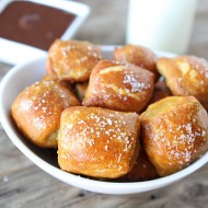 Peanut-Butter-Filled-Pretzel-Bites-4