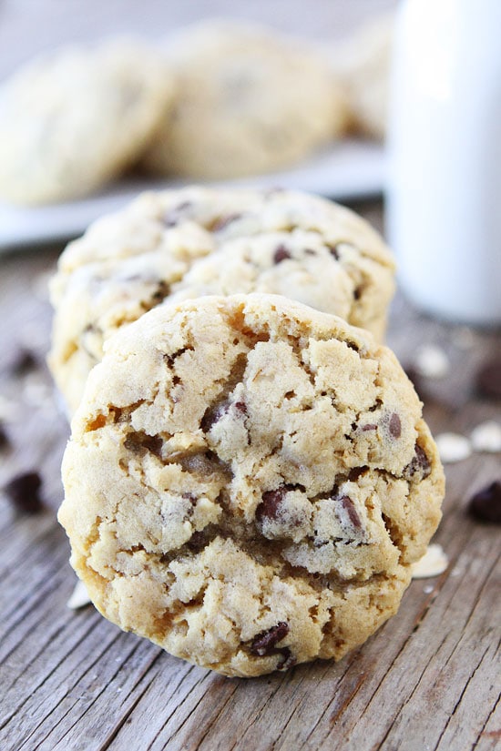 Oatmeal Chocolate Chip Cookie Recipe on twopeasandtheirpod.com The BEST cookie recipe! Everyone needs this recipe, it is a favorite at our house! #cookies Oatmeal Cookies Chocolate Chip Cookie Recipe
