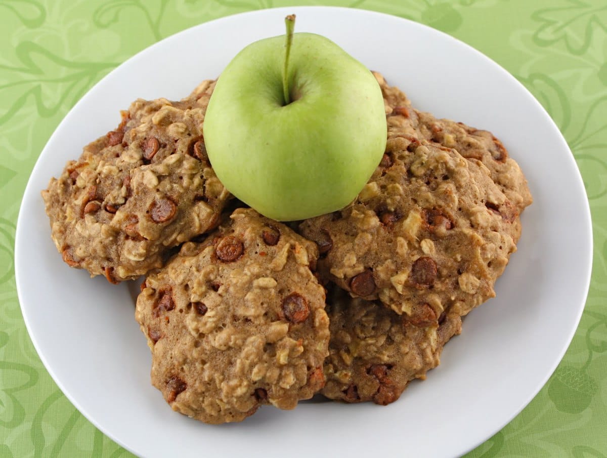 Recipe for Apple Cinnamon Oatmeal Cookies