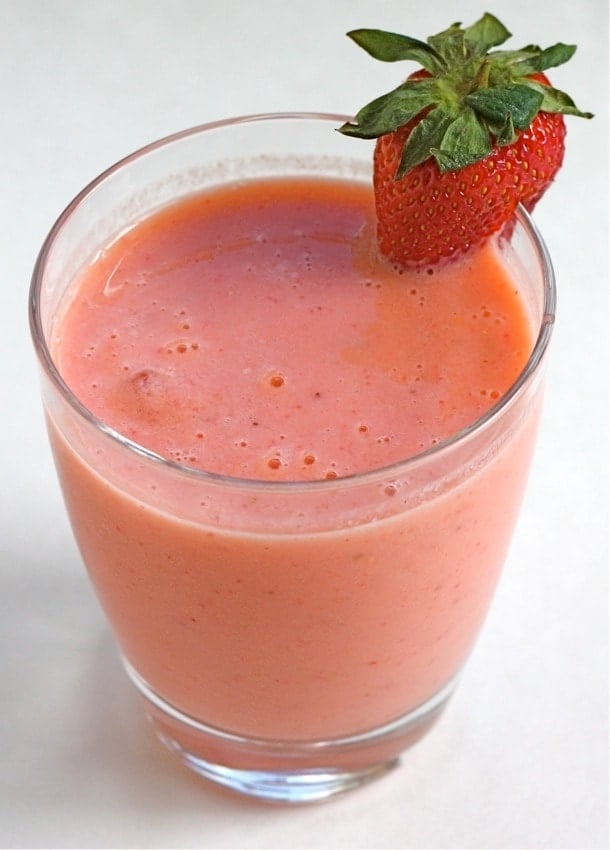 How To Make A Mango Strawberry Banana Smoothie - Banana Poster