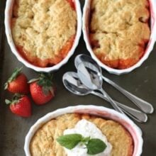 Strawberry Rhubarb Crisp in Individual dishes