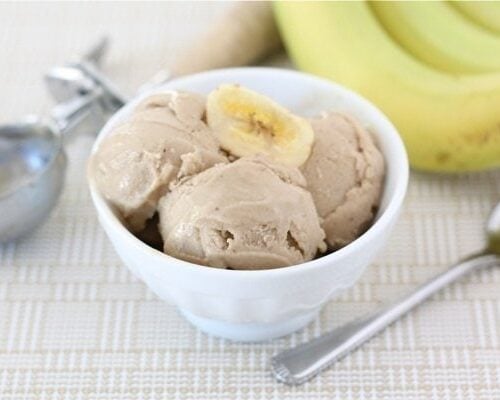 Banana Ice Cream {Simple Homemade Recipe!} –