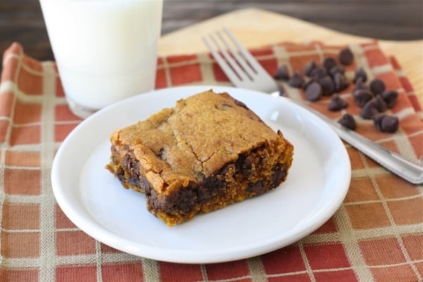 Pumpkin Chocolate Chip Bars on twopeasandtheirpod.com #recipe