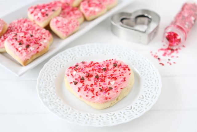 valentine's day sugar cookie on plate