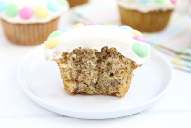Banana Cupcakes with Cream Cheese Frosting Recipe 