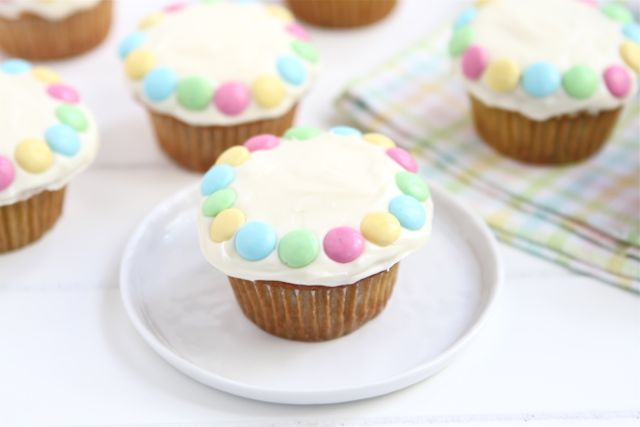 Banana Cupcakes with Cream Cheese Frosting Recip