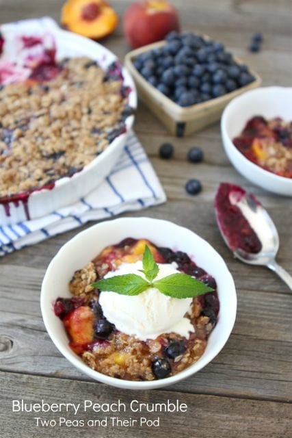 blueberry peach crumble