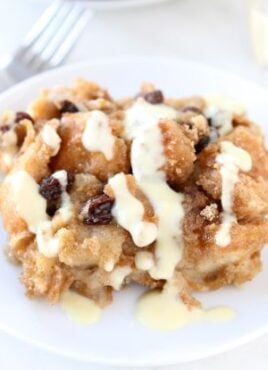 Easy Bread pudding Recipe with bread pudding sauce