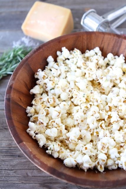 Garlic-Rosemary-Parmesan-Popcorn4