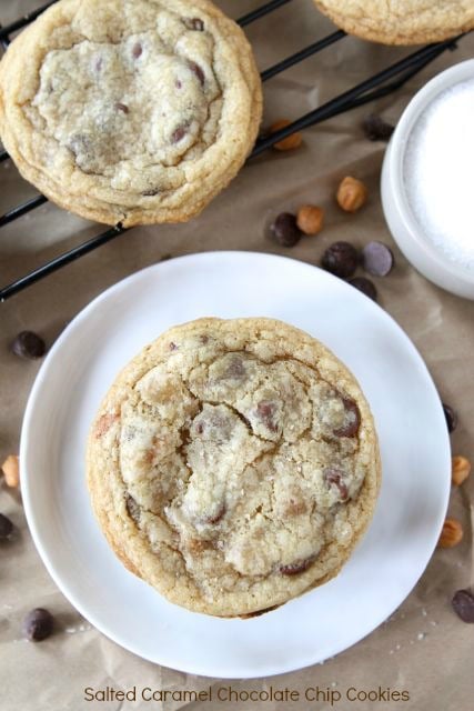 Salted-Caramel-Chocolate-Chip-Cookies 