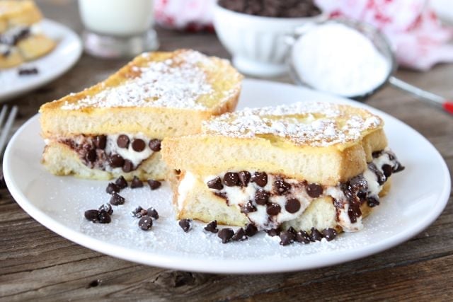 cannoli-stuffed-french-toast