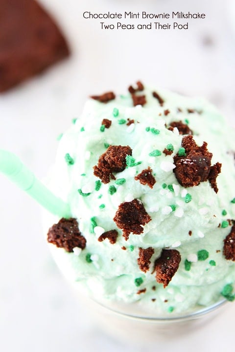 Chocolate-Mint-Brownie-Milkshake-2