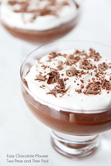 Easy Chocolate Mousse with chocolate shavings and cream on top