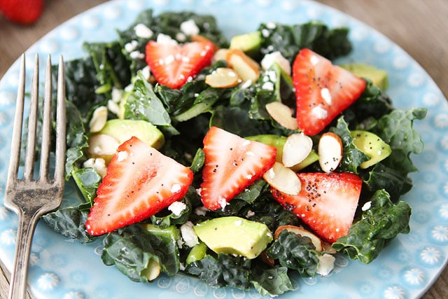 Kale-Strawberry-Avocado-Salad-6