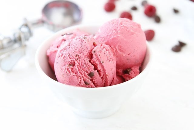 Chocolate frozen store yogurt