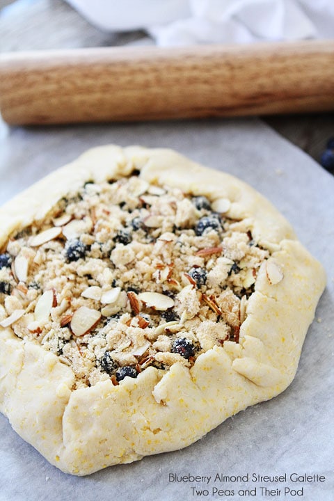 Blueberry-Almond-Streusel-Galette-4