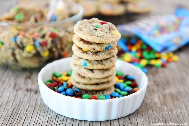 Mini M&M'S Cookies on twopeasandtheirpod.com Love these bite size cookies!