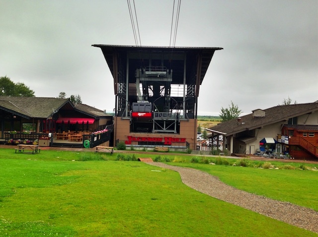 Jackson Hole Tram on twopeasandtheirpod.com