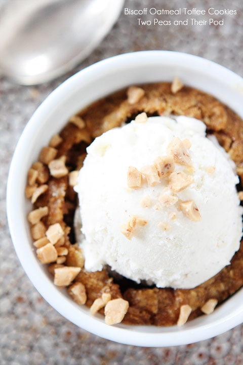 Deep Dish Biscoff Oatmeal Toffee Cookies on twopeasandtheirpod.com #recipe