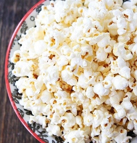 How to Make Stovetop Popcorn (Cheesy Vegan Popcorn) - Jessica in the Kitchen