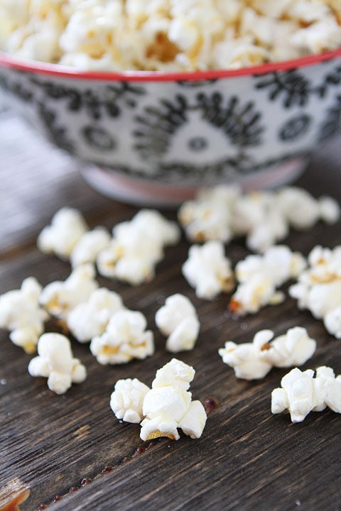 Wie man Popcorn zu Hause macht