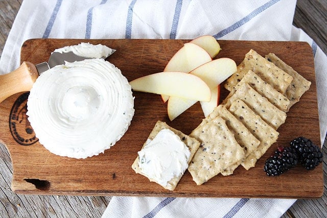 Blueberry,-Brie-and-Lemon-Curd-Grilled-Cheese-3