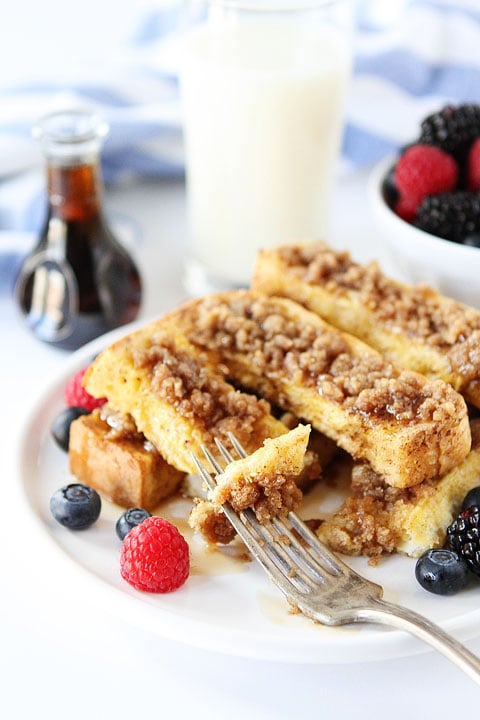 How to make French toast stick in the oven