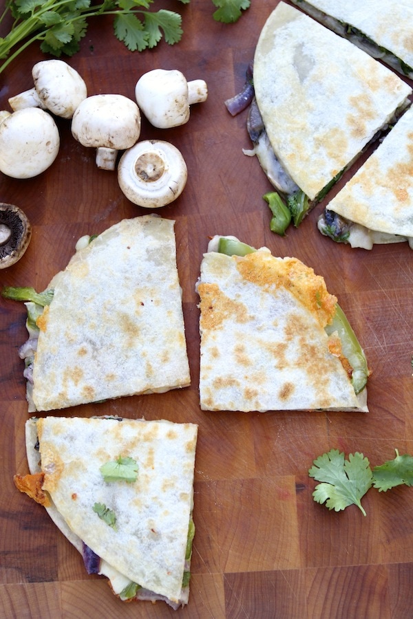 Fajita Quesadilla Recipe on twopeasandtheirpod.com Love this easy and healthy meal!