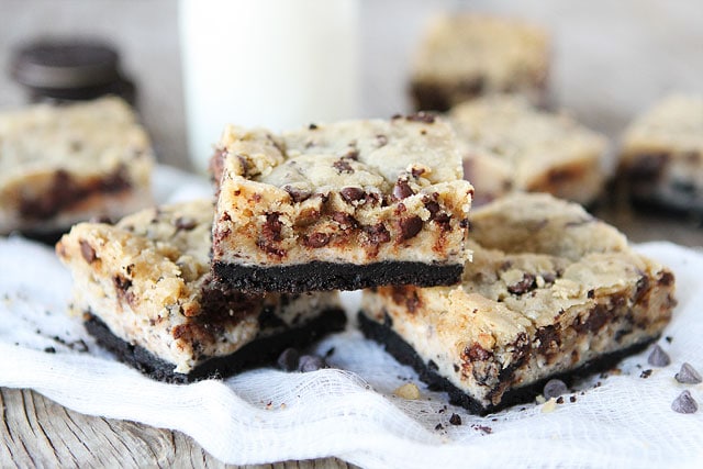 Oreo Cheesecake Cookie Dough Bars Recipe with milk 