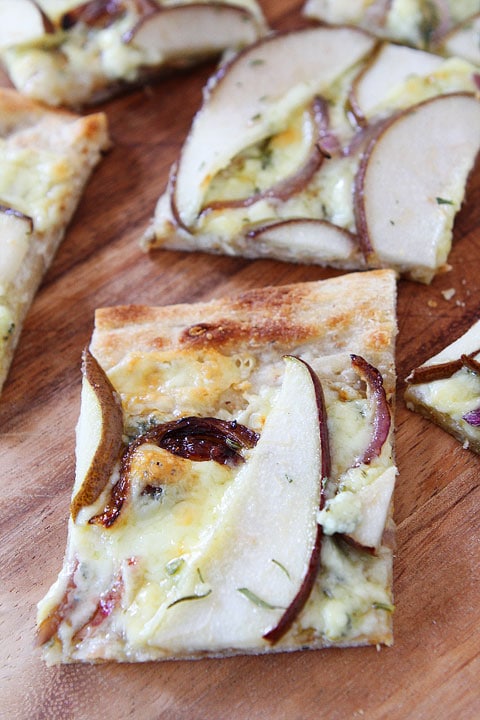 Pear and Blue Cheese Flatbread Recipe on twopeasandtheirpod.com. This gourmet flatbread only takes 20 minutes to make!