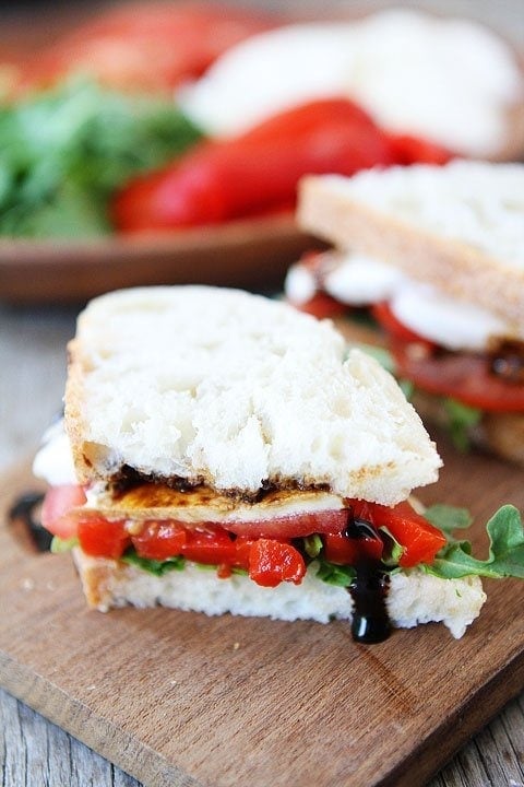Roasted Red Pepper, Arugula, and Mozzarella Sandwich Recipe Roasted Red Pepper, Arugula, and Mozzarella Sandwich