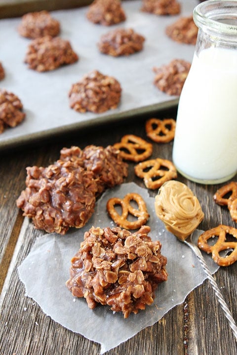 How to make No Bake Cookies with Peanut Butter and Pretzels