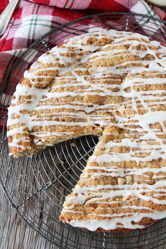 Eggnog White Chocolate Streusel Cake Recipe 