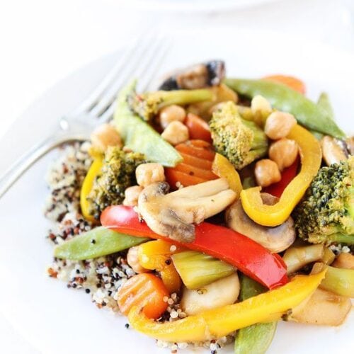 https://www.twopeasandtheirpod.com/wp-content/uploads/2014/12/Easy-Chickpea-Vegetable-Stir-Fry-6-500x500.jpg