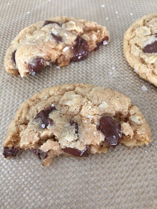 Whole Wheat Oatmeal Chocolate Chip Cookies on twopeasandtheirpod.com You will never know these cookies are healthy because they are AMAZING! Whole Wheat Oatmeal Chocolate Chip Cookies