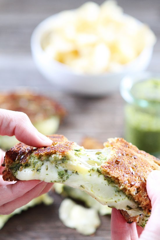 Pesto, Artichoke, and Havarti Grilled Cheese Recipe 