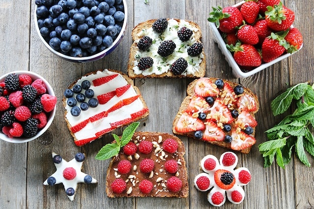 Berry Toasts-4