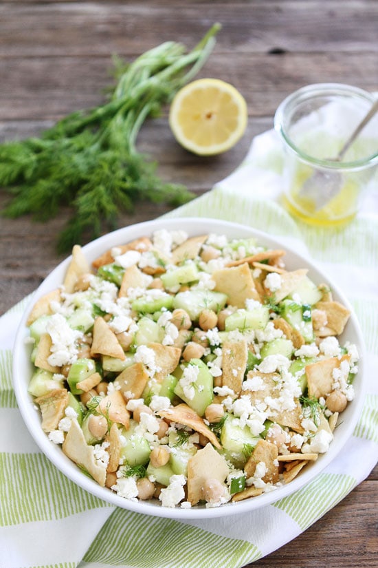 Cucumber, Chickpea, and Pita Salad Recipe 