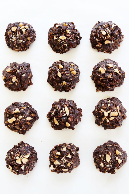 No-Bake Dark Chocolate Almond Cookies