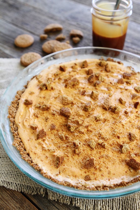 5-Ingredient Pumpkin Ice Cream Pie Recipe 