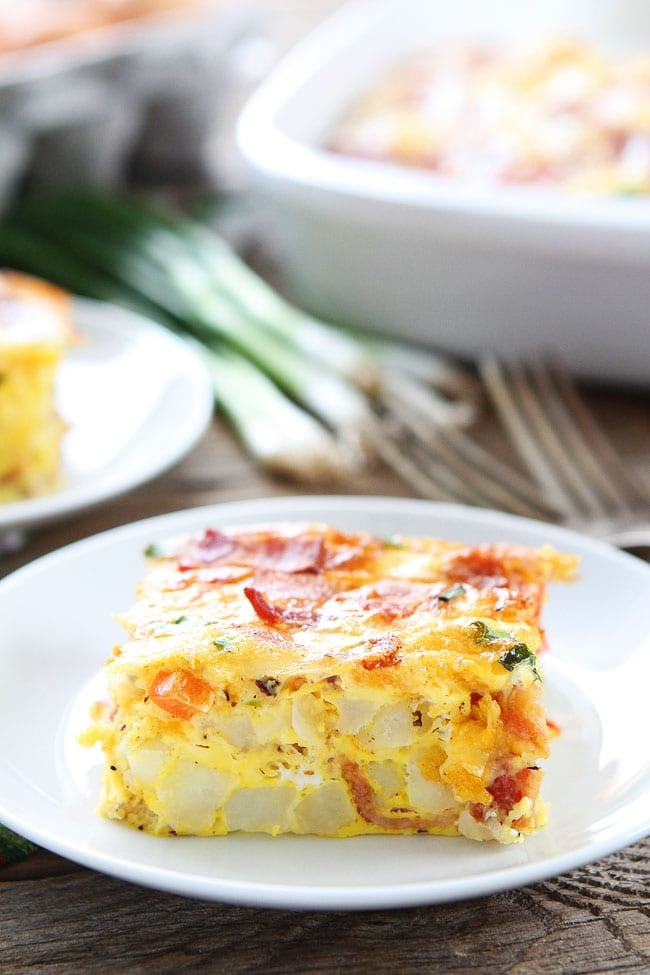 Easy Breakfast Casserole Recipe with Potato, Egg and Bacon